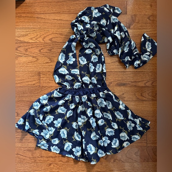 Lulu’s Elated Energy Blue Floral Print Convertible Romper - Picture 8 of 11
